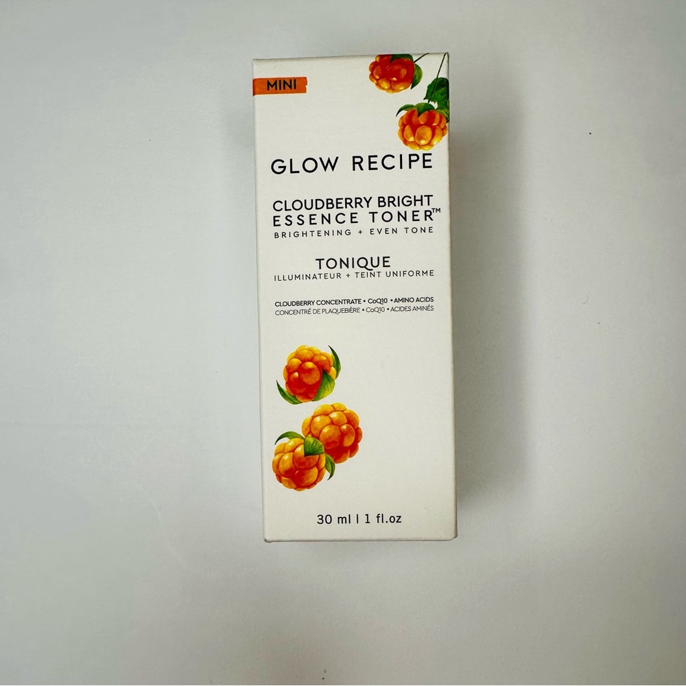 NWT IN BOX. Glow Recipe Cloudberry Bright Essence Toner.